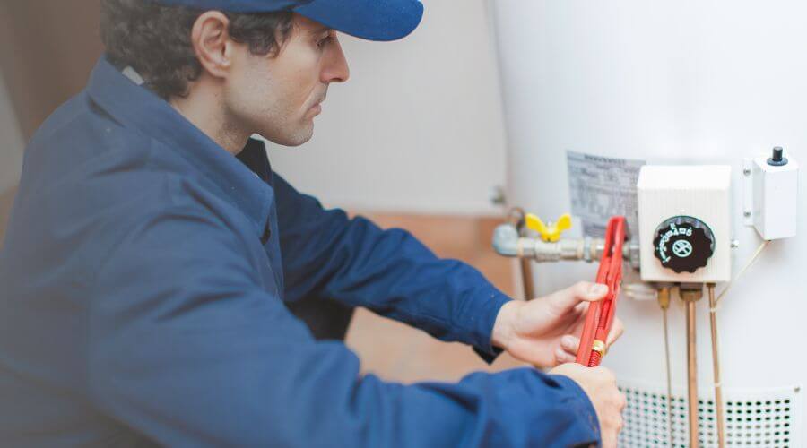Professional Tankless Water Heater Installation in Hebbronville, TX